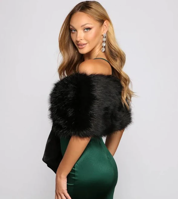 accessory Faux Fur Shawl Windsor $26.9
