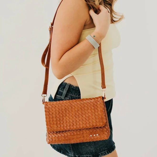 bag Wrenlee Woven Flap Crossbody Pretty Simple $46