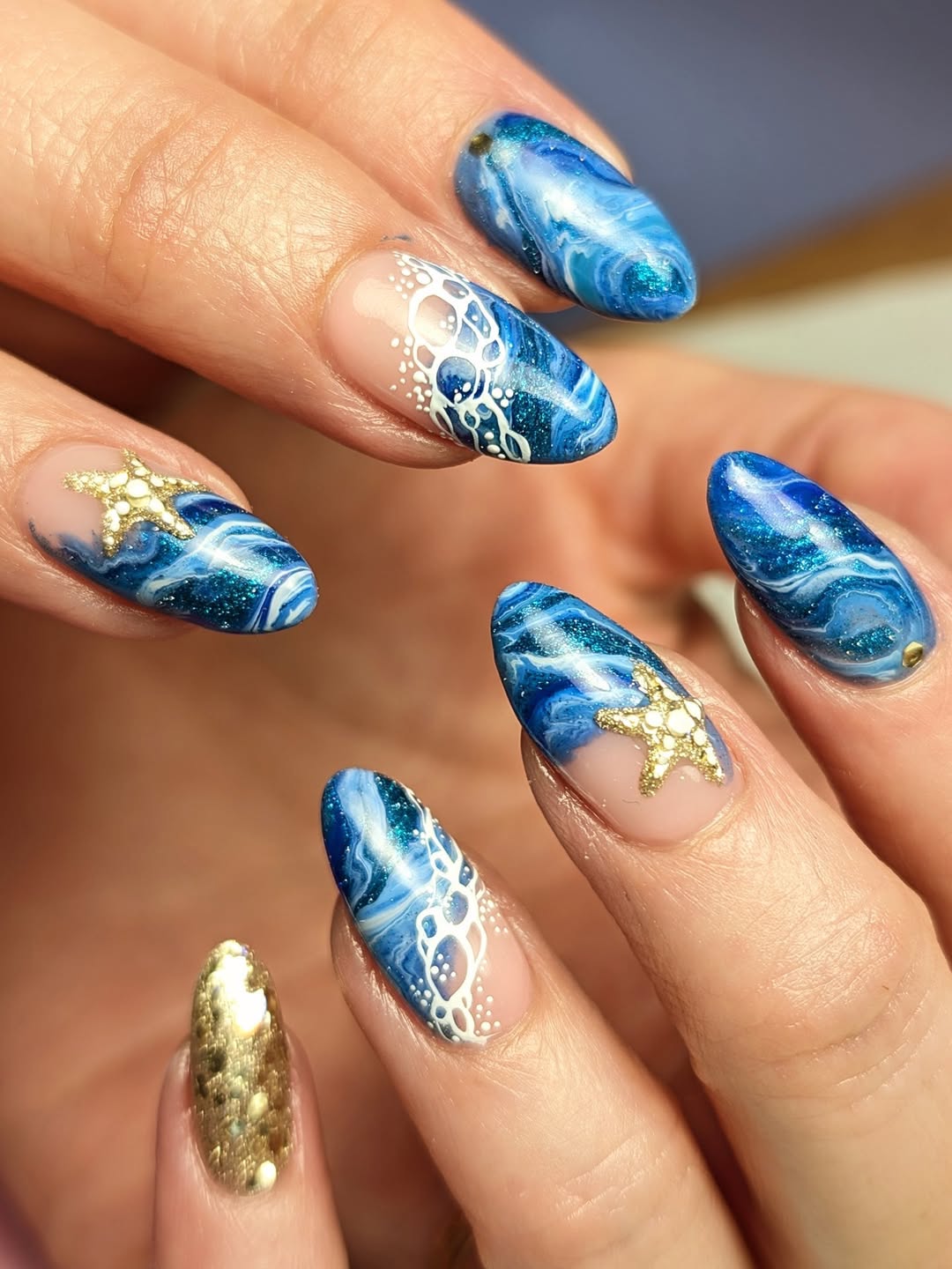 Blue Ocean Wave Starfish Detailed Almond Nails