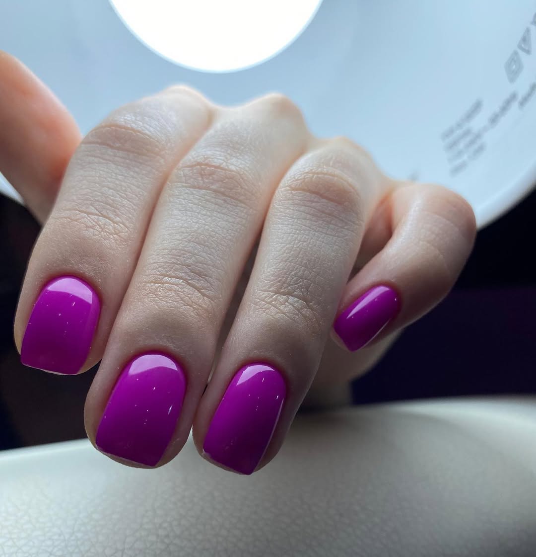Bright Glossy Magenta Square Nails