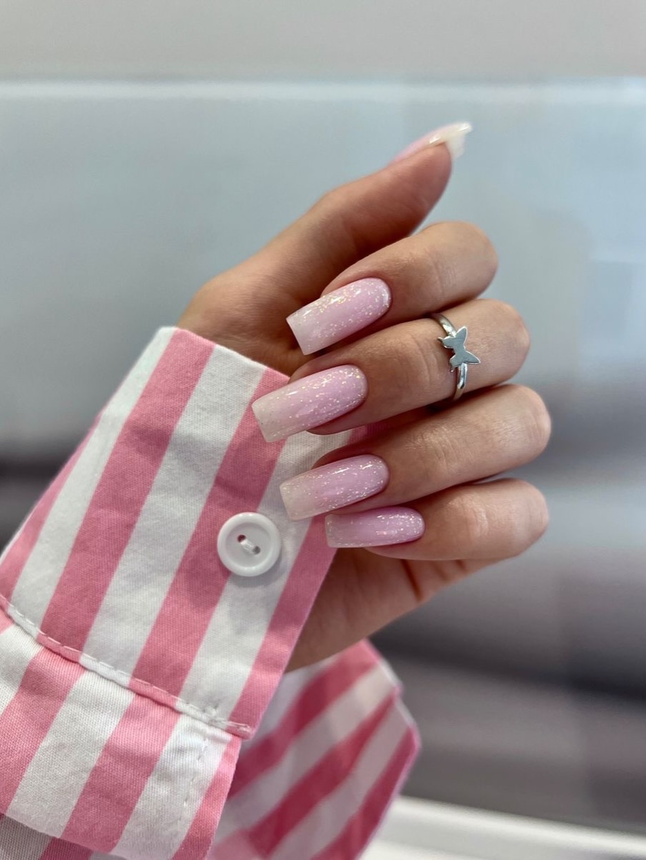 Dreamy Pink Glitter Ombre Square Nails