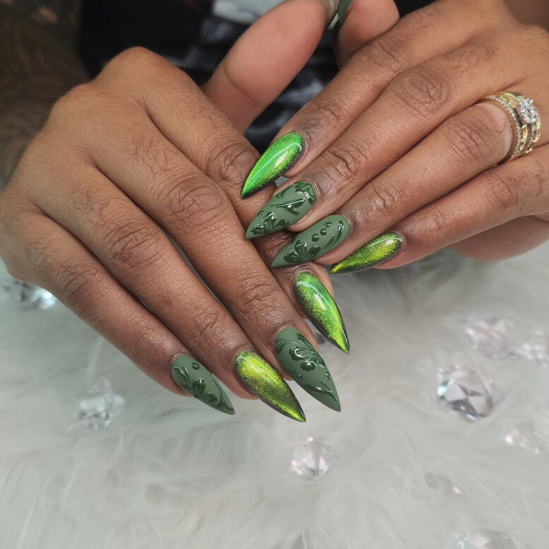 Emerald Green 3D Floral Cat Eye Stiletto Nails