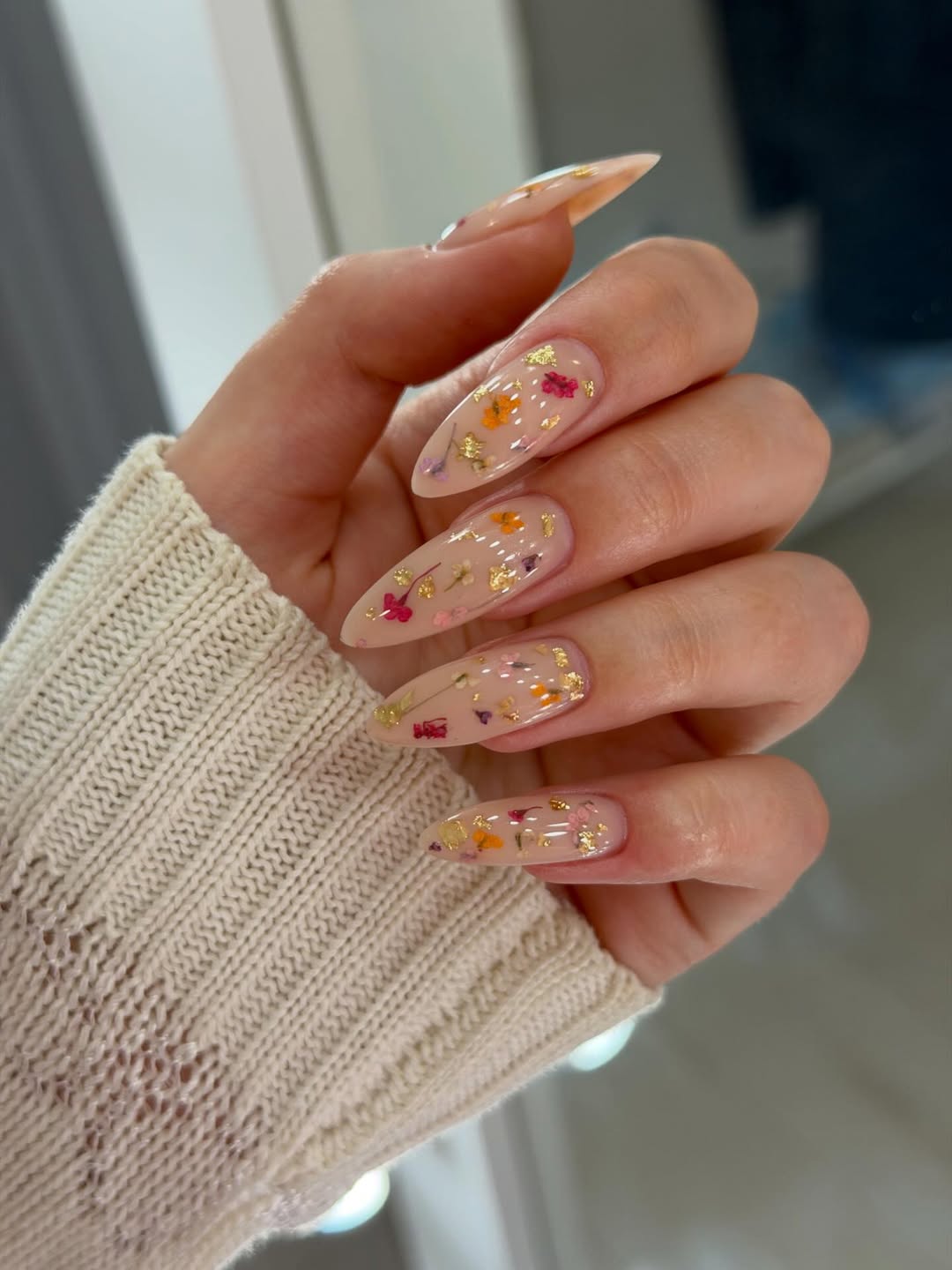 Encapsulated Dried Flowers and Gold Flakes Almond Nails