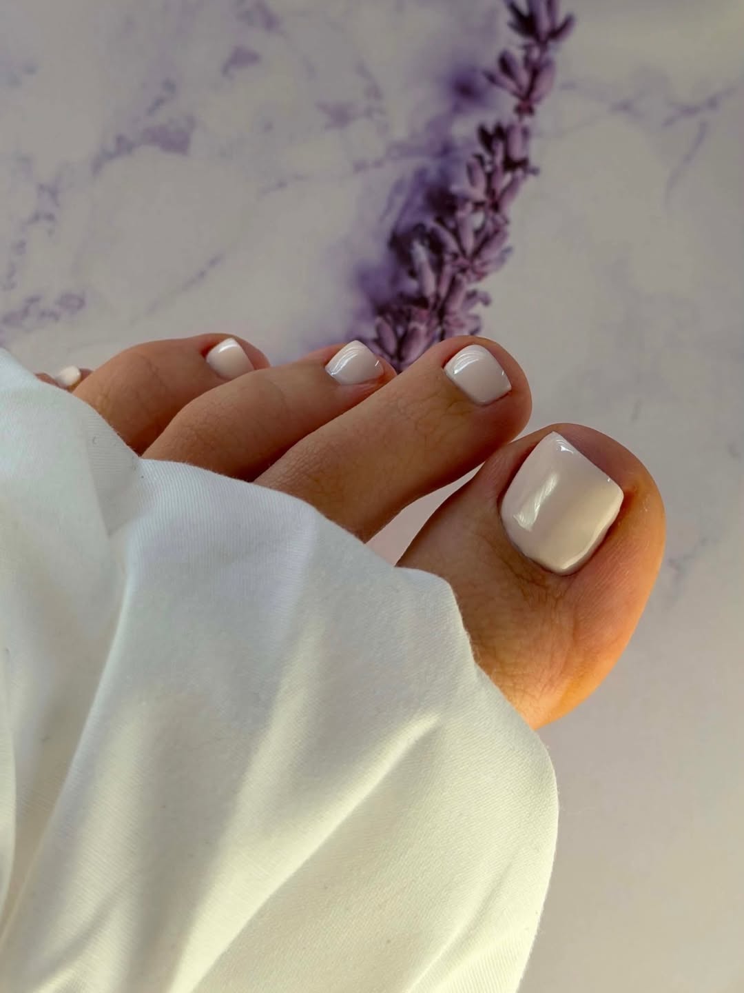 Glossy Almond Milk Pedicure for Summer Bliss