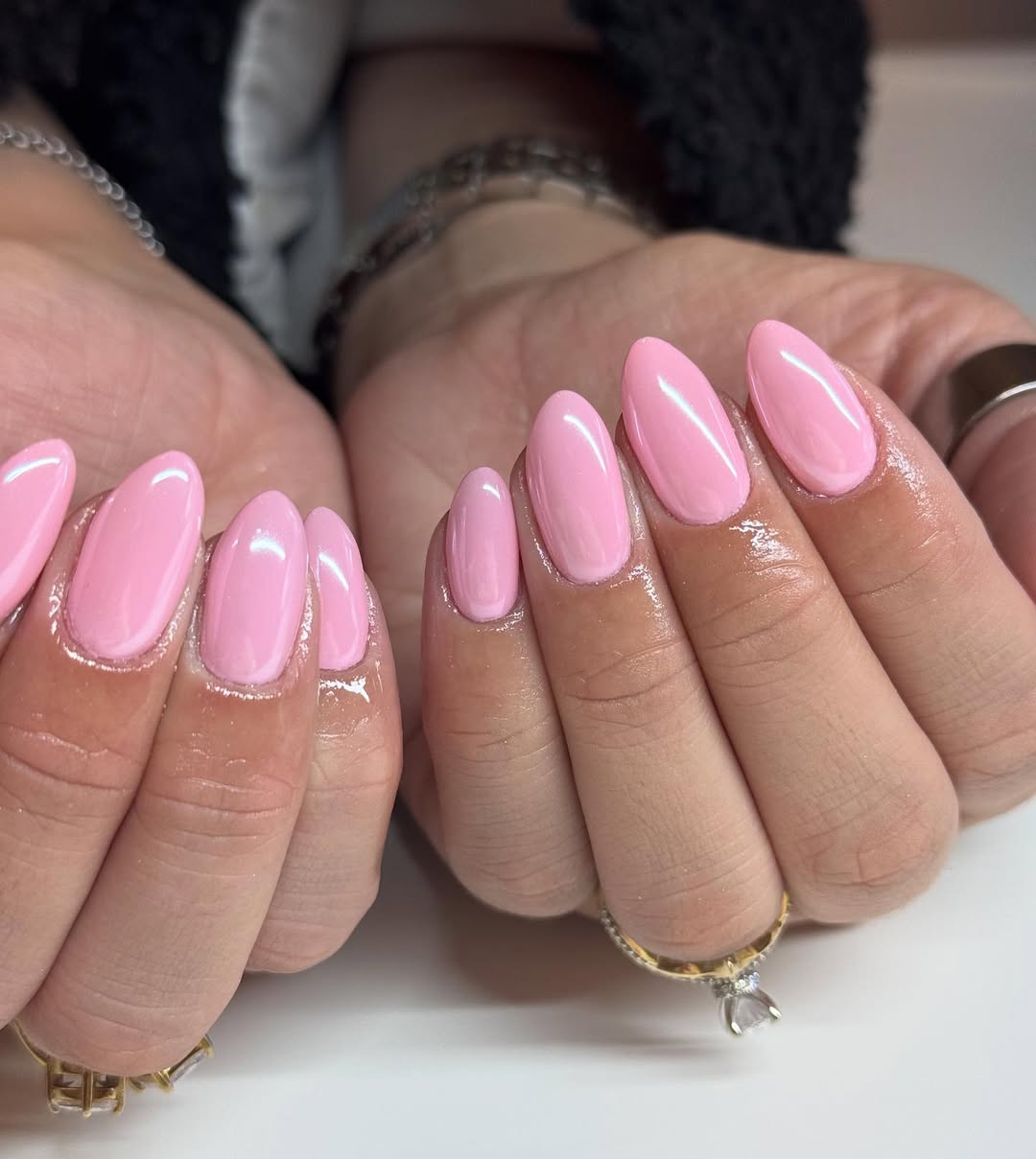 Glossy Bubblegum Pink Oval Summer Nails