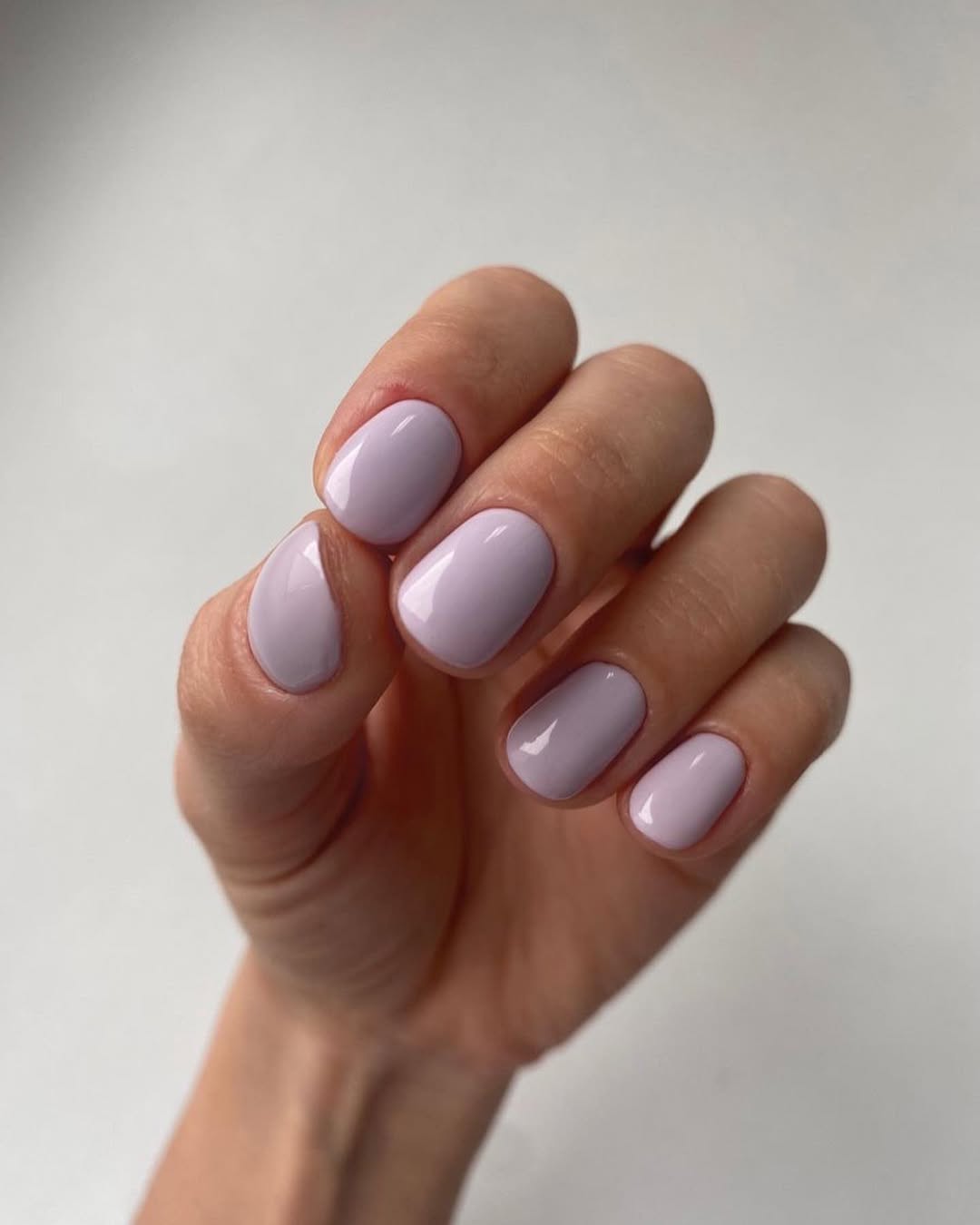 Glossy Lavender Short Round Summer Nails