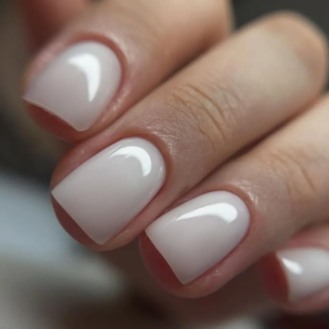 Glossy Off-White Short Squoval Nails