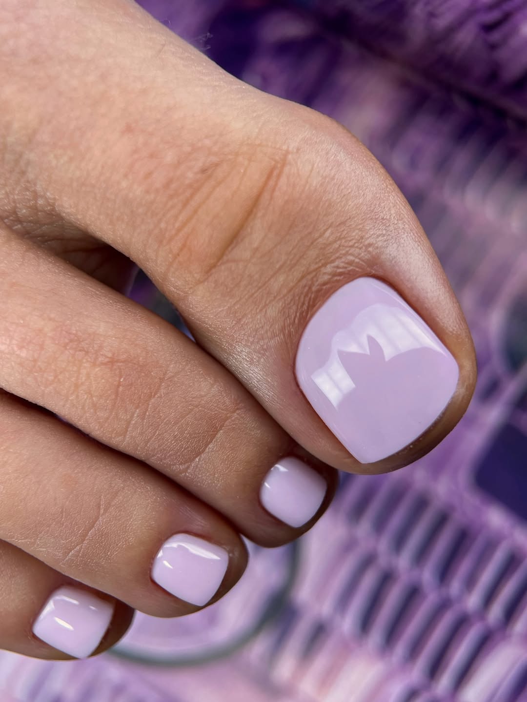 Glossy Pastel Lilac Short Square Pedicure
