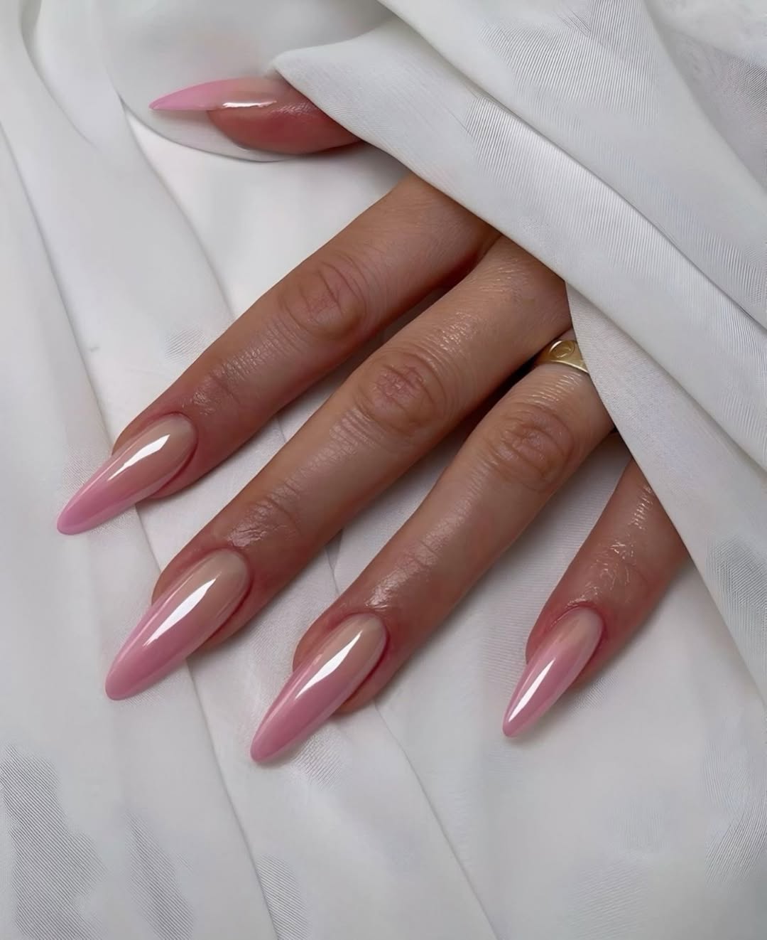 Glossy Pink Ombre Stiletto Chrome Nails