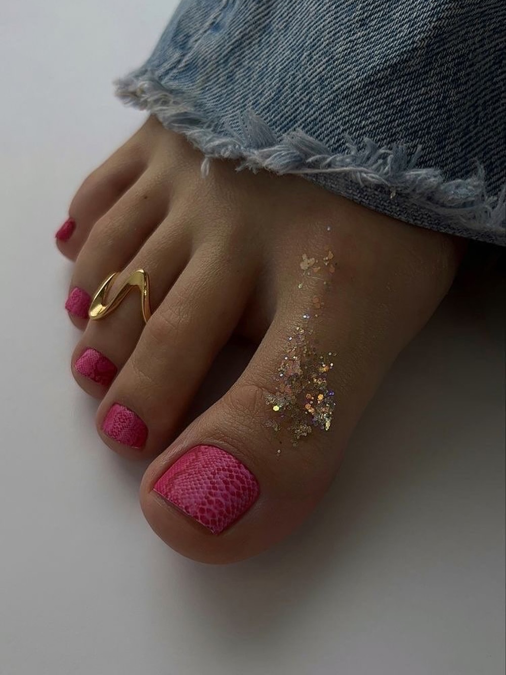 Hot Pink Snakeskin Pedicure with Sparkle
