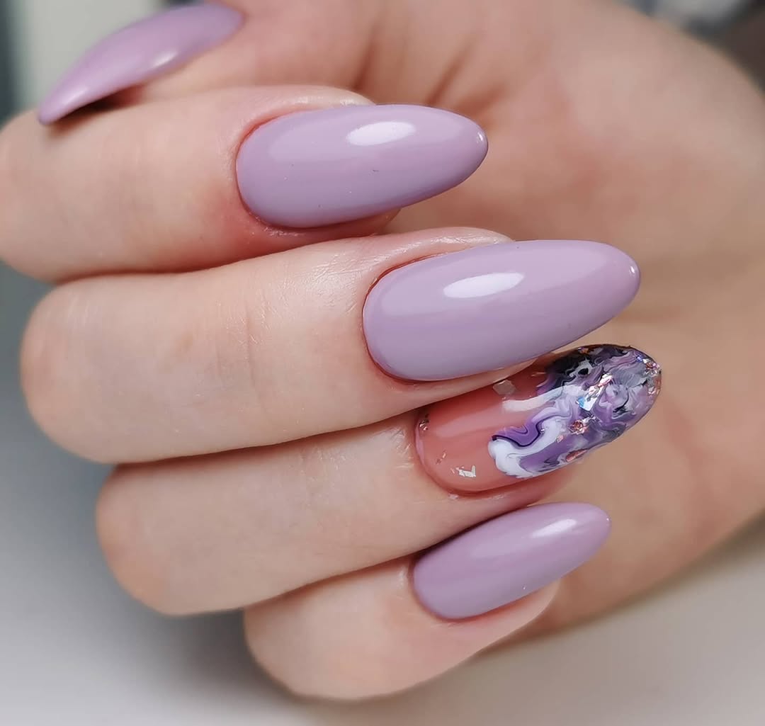 Lavender Purple Swirl Accent Oval Nails