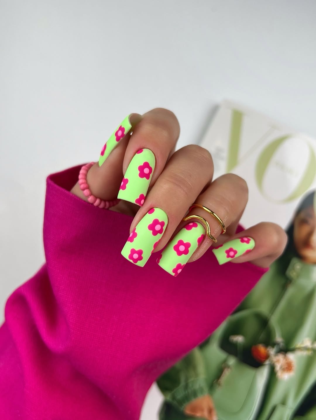 Matte Neon Green Pink Daisy Summer Nails