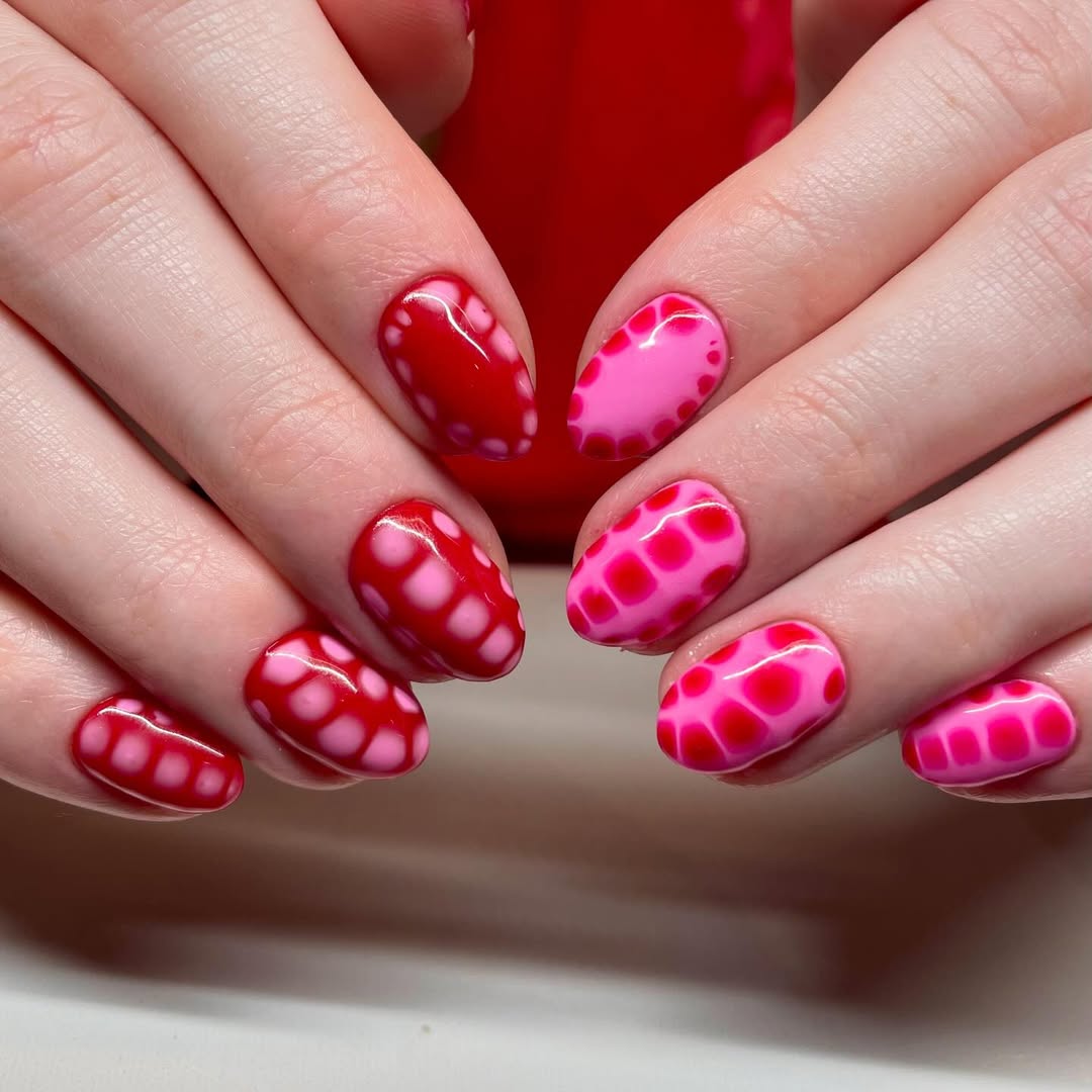 Pink and Red Blob Glossy Bubble Nails