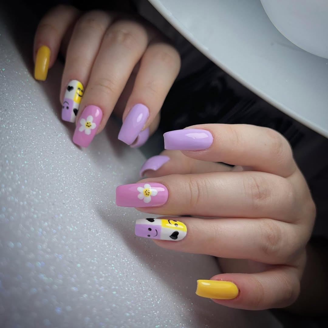 Playful Pastel Smiley Daisy Coffin Nails