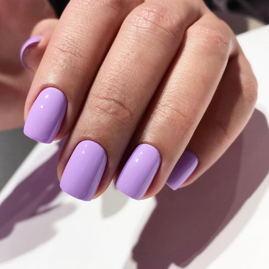 Soft Lavender Glossy Short Square Nails