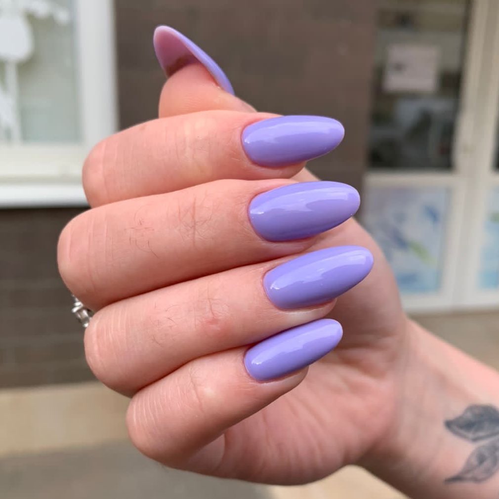 Summer Lavender Glossy Oval Nails