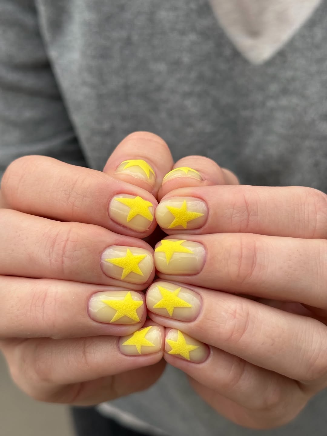 Velvet Yellow Star Jelly Short Square Nails
