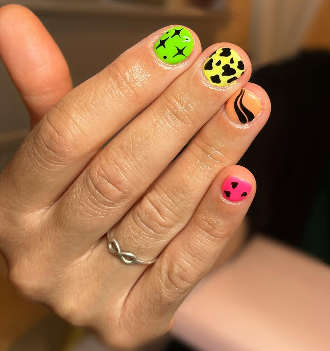 Vibrant Abstract Mismatched Short Round Nails