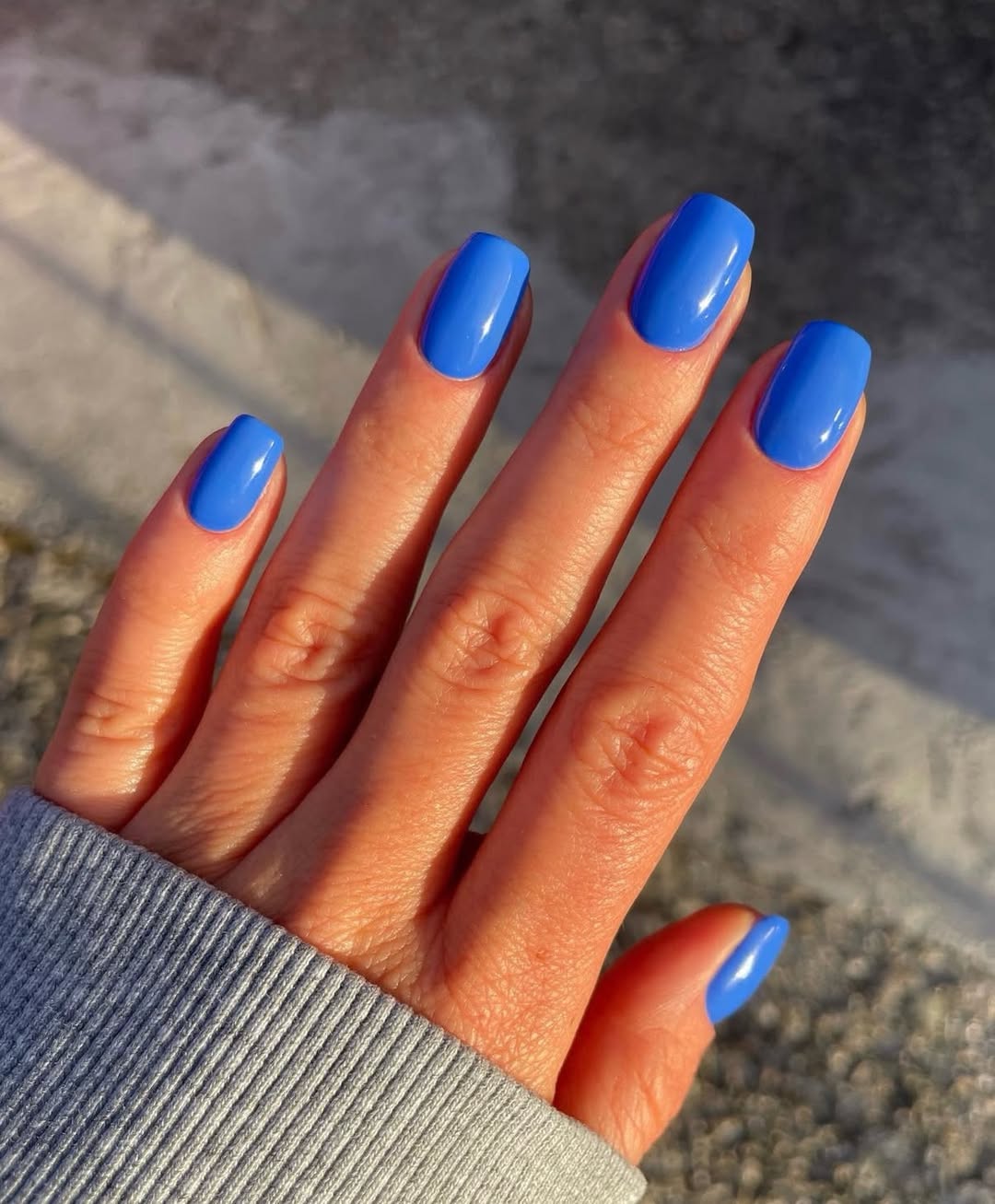 Vibrant Cobalt Blue Glossy Short Round Nails