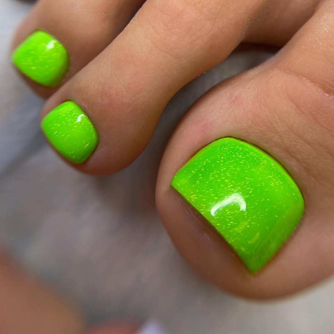 Vibrant Lime Green Shimmer Short Square Toes