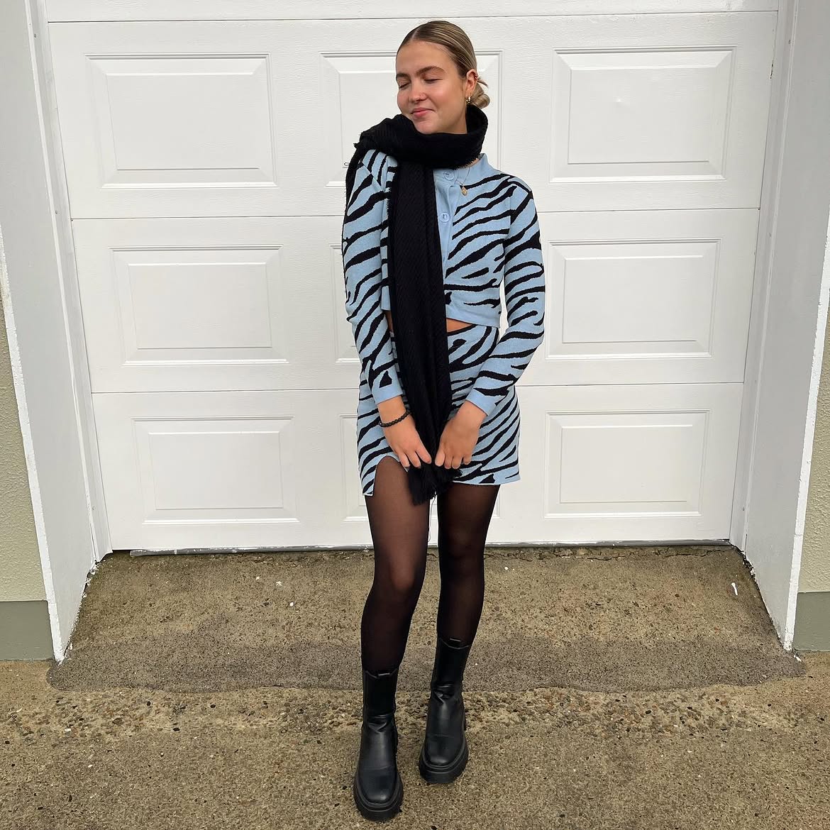 Blue Zebra Print Sweater Set With Black Boots