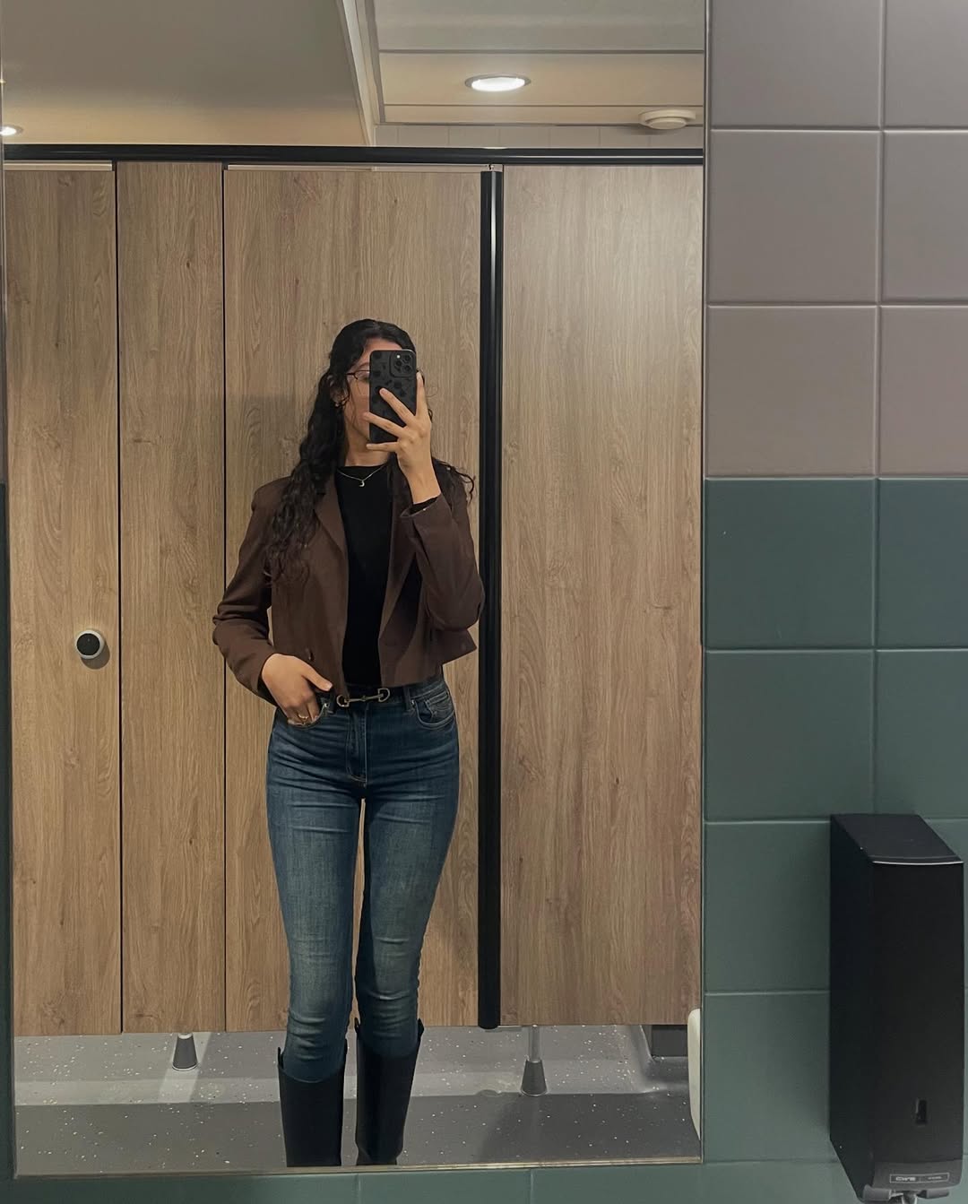Brown Cropped Blazer With Skinny Jeans and Boots