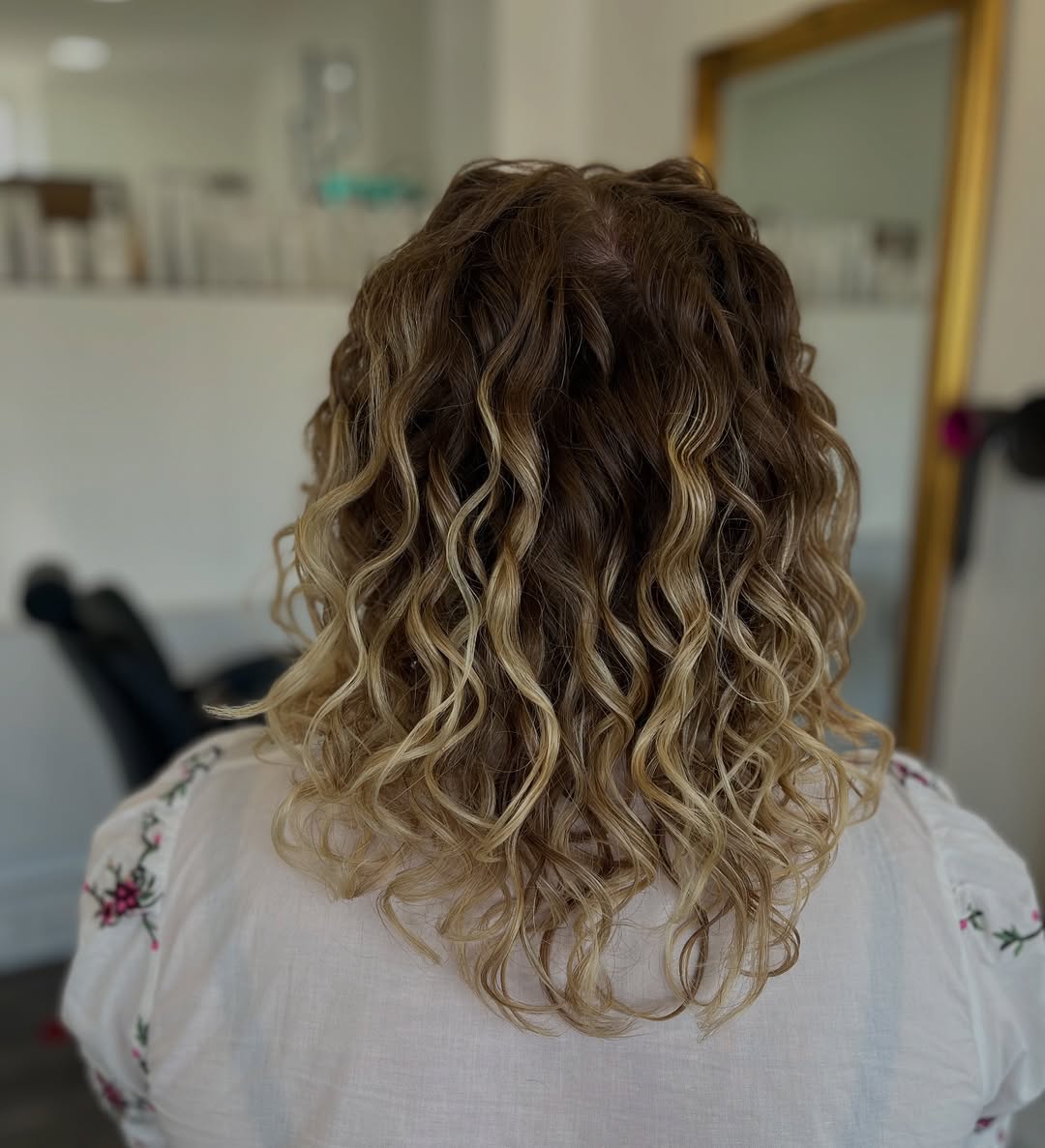 Caramel Brunette Wavy Lob With Blonde Ends