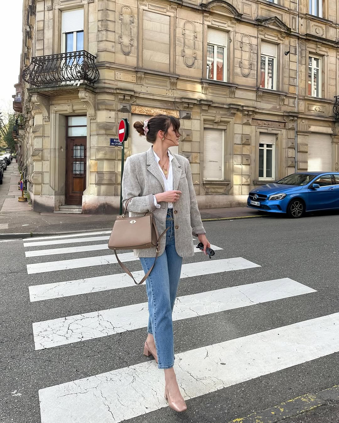 Casual Chic Linen Blazer And Straight Leg Jeans