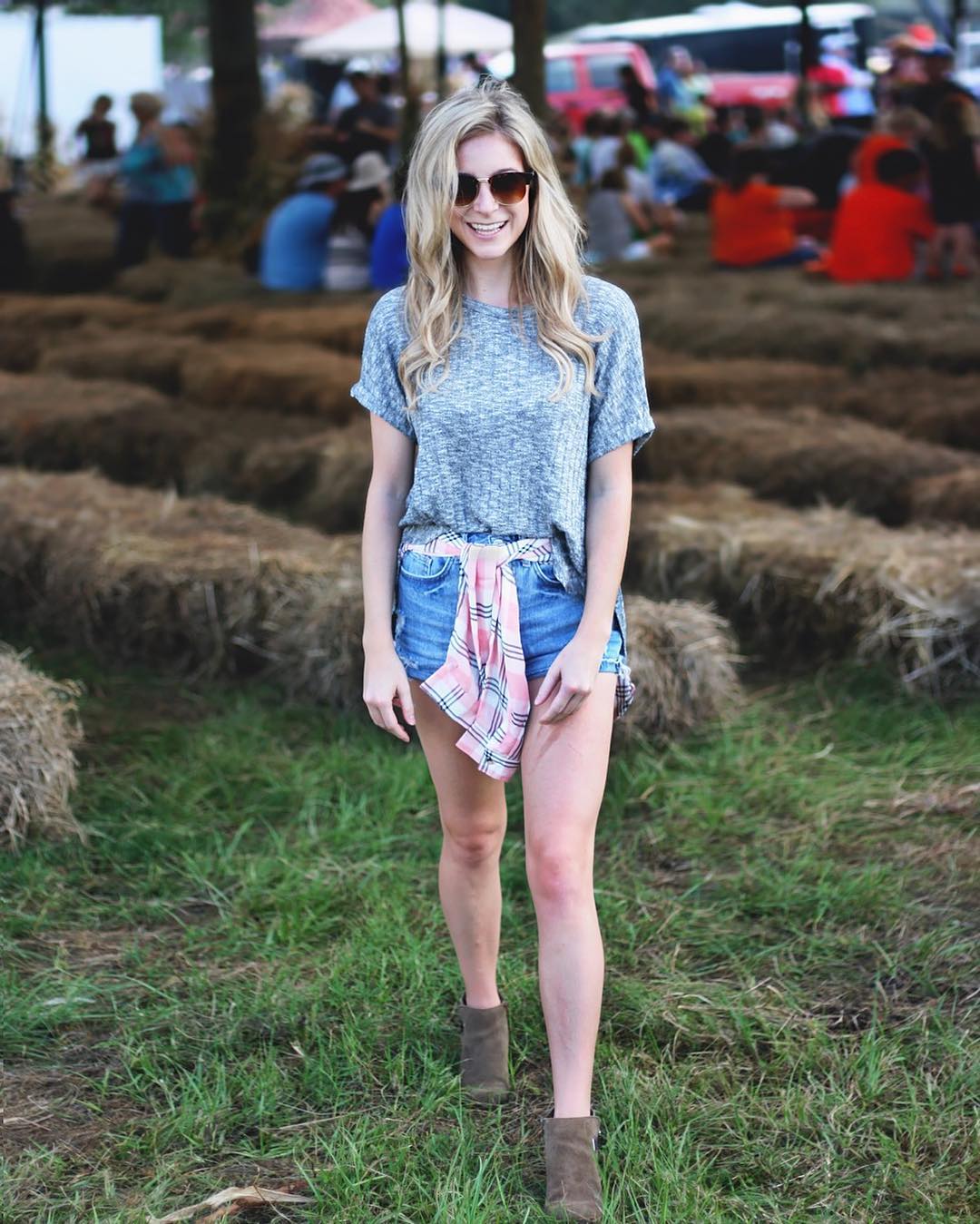 Casual Cool Festival Ready Denim Shorts Outfit