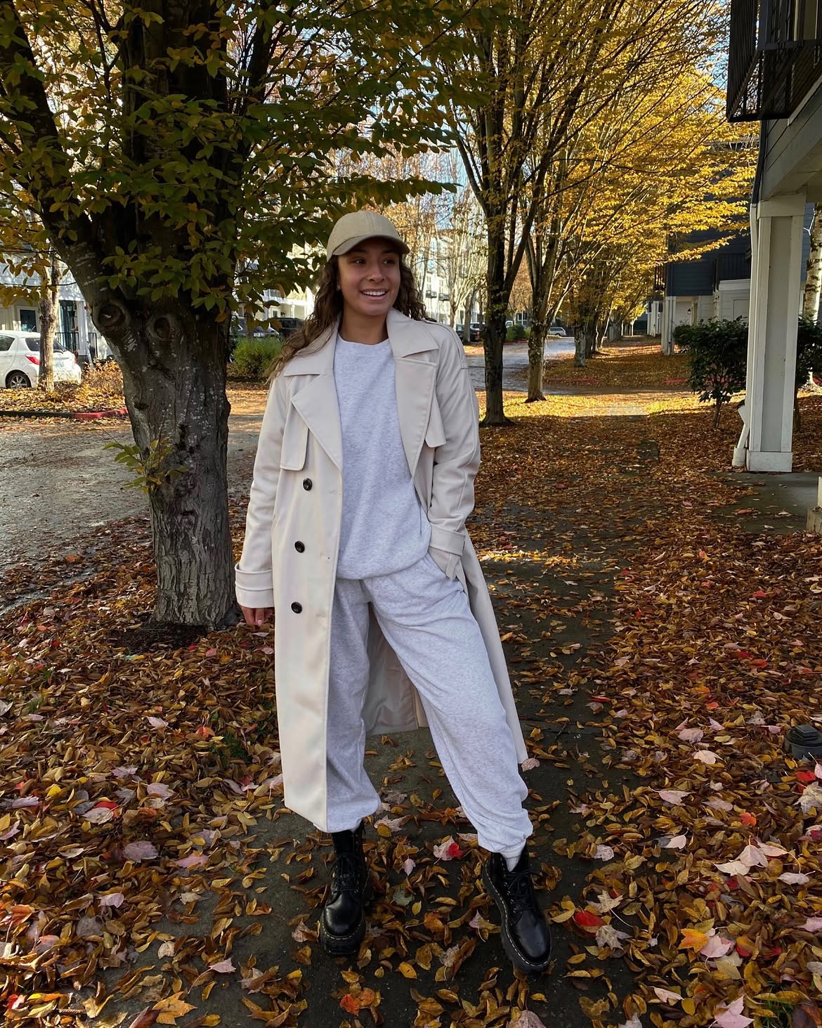 Casual Fall Trench Coat and Joggers Outfit