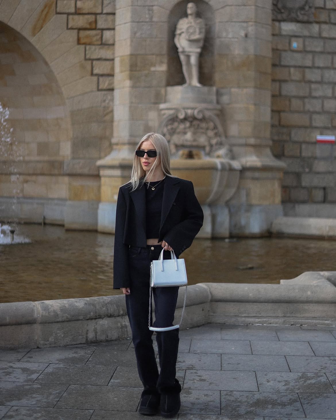 Chic Black Cropped Blazer And Jeans Evening Look