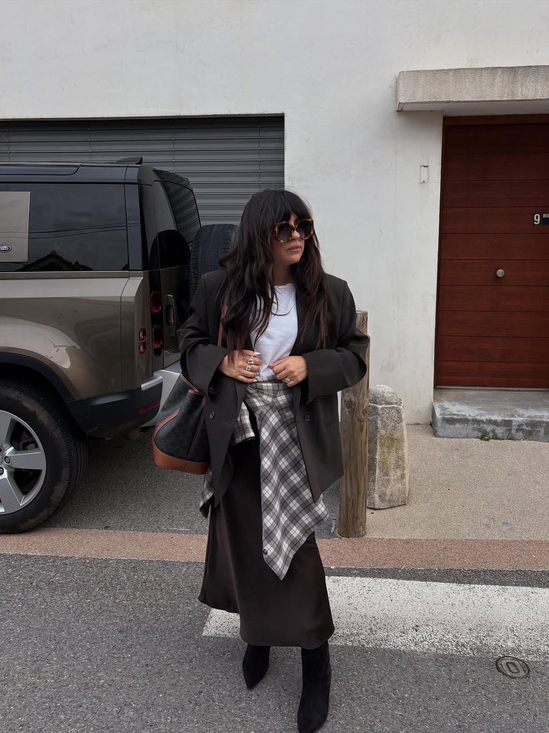 Chic Dark Academia Midi Skirt Outfit