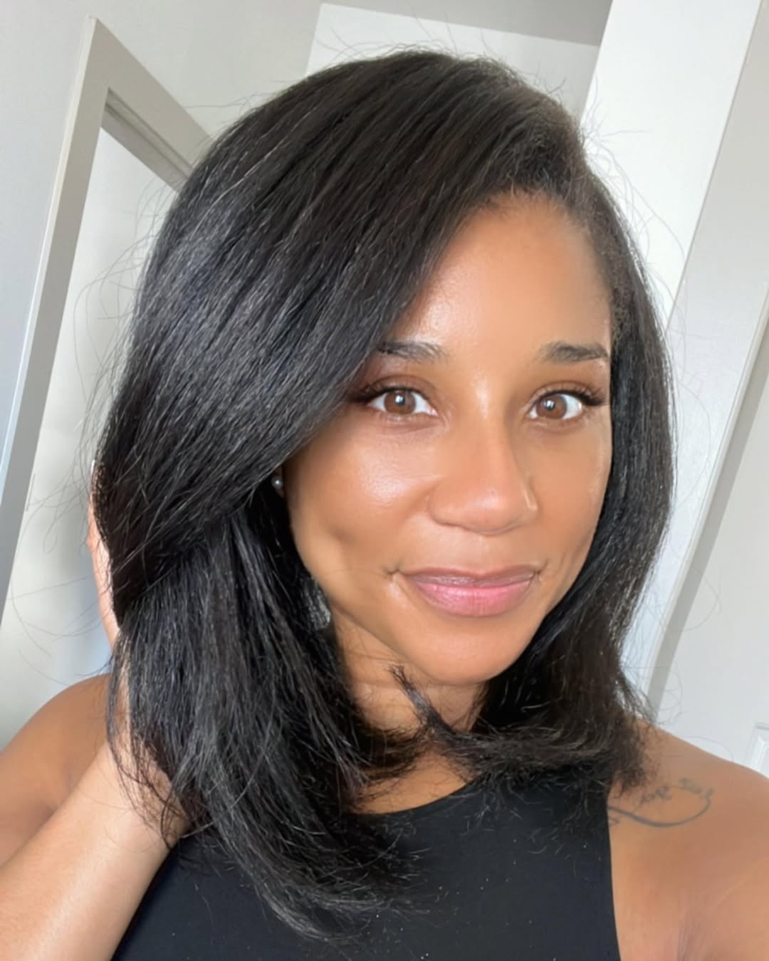 Chic Layered Bob With Subtle Face-Framing