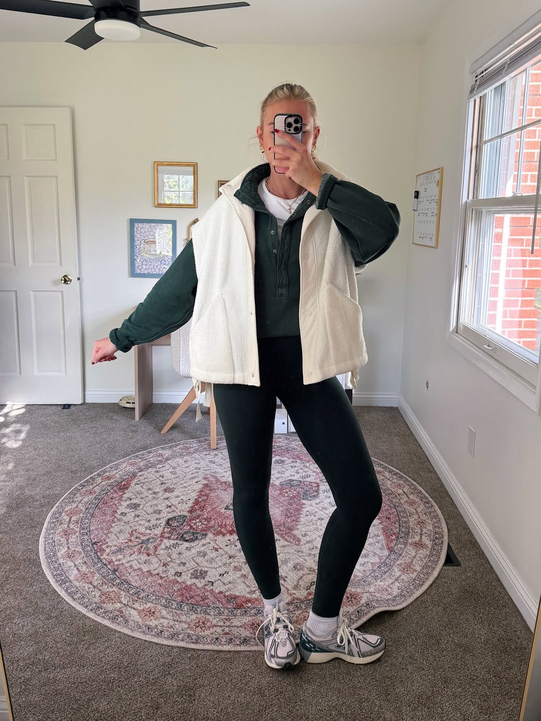 Cozy Fleece Vest And Green Sweatshirt Leggings Look