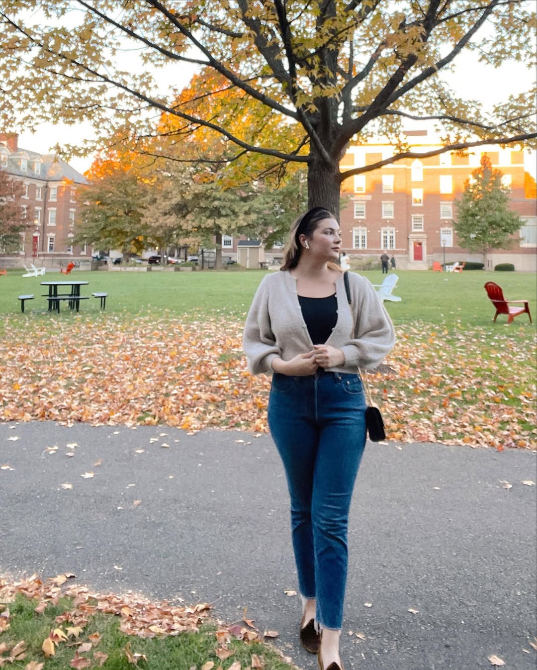 Cozy Neutral Knit And High Waisted Denim Fall Look