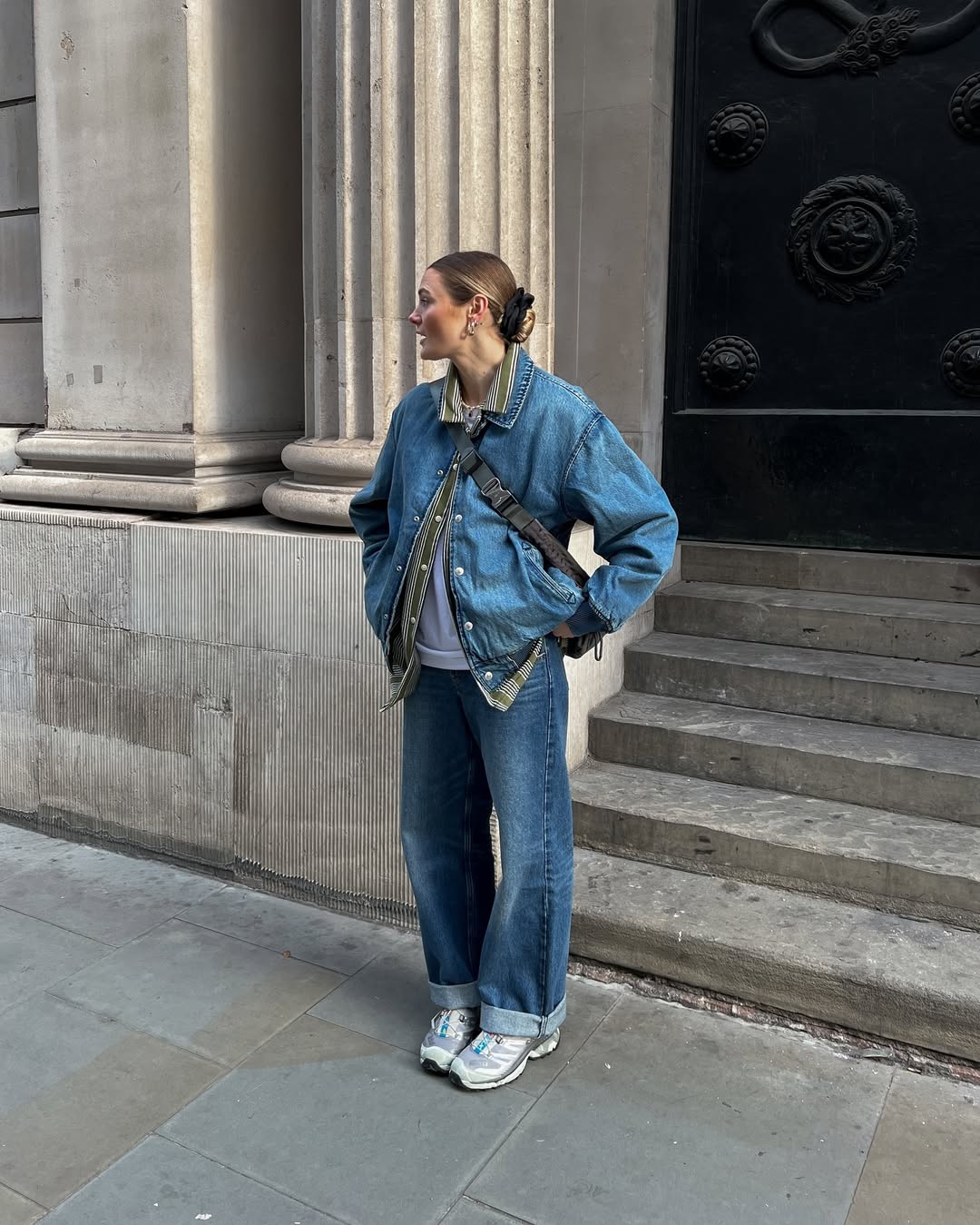 Denim Jacket With Baggy Jeans And Sneakers Outfit