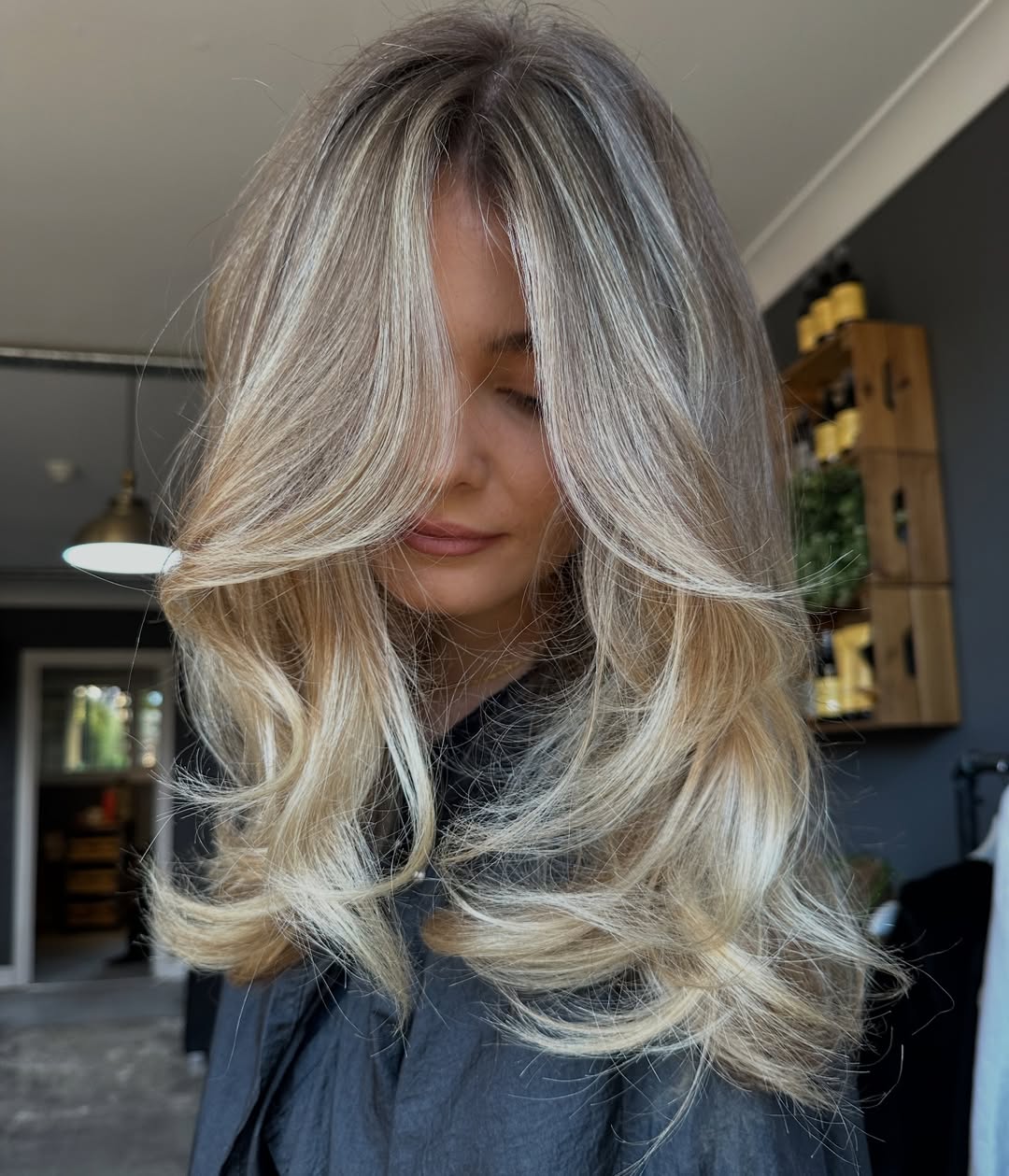 Dimensional Blonde Layers And Voluminous Blowout