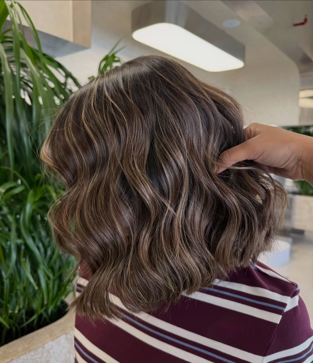 Dimensional Bronde Waves For Brunette Bob