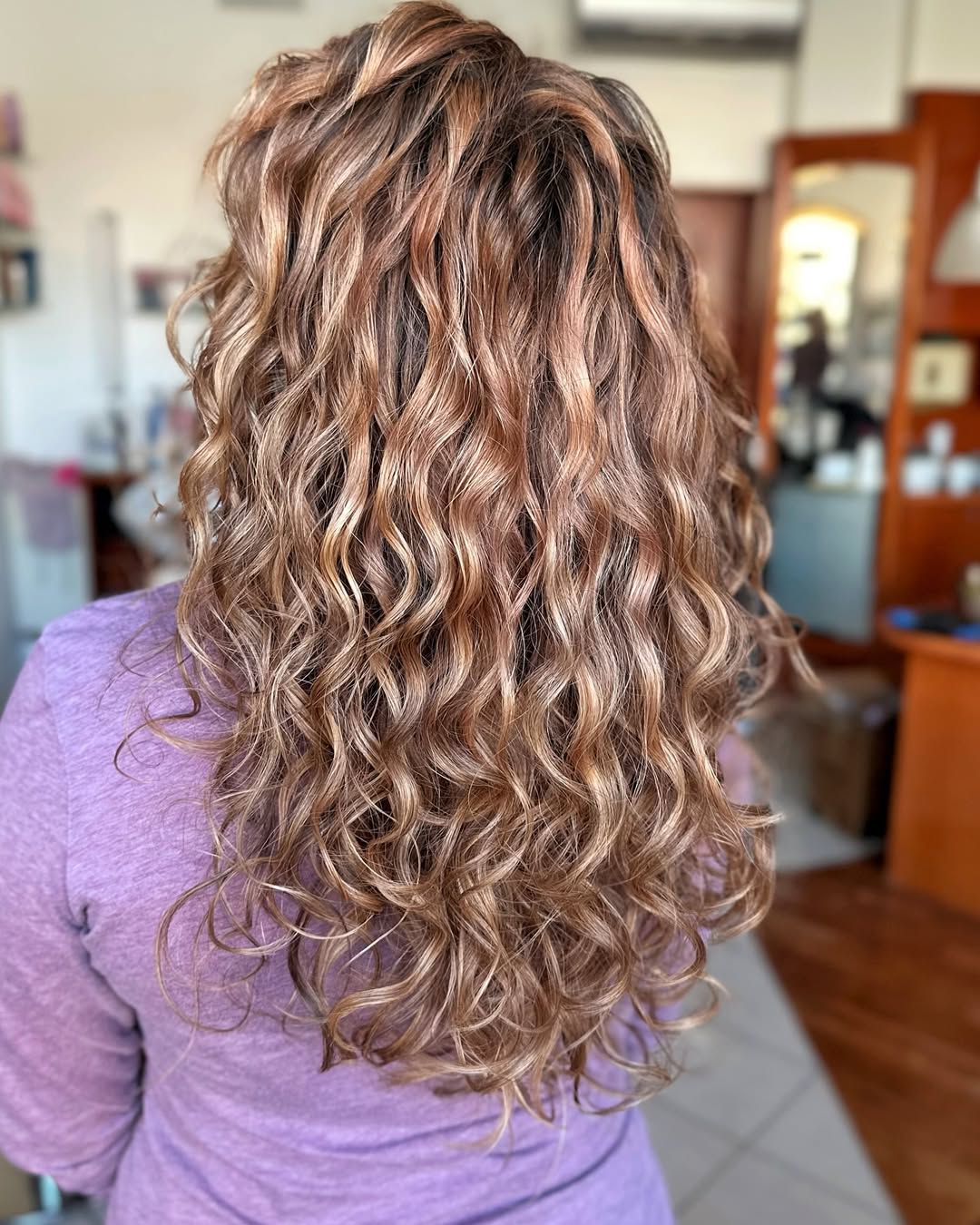Dimensional Honey Caramel Curls for Summer