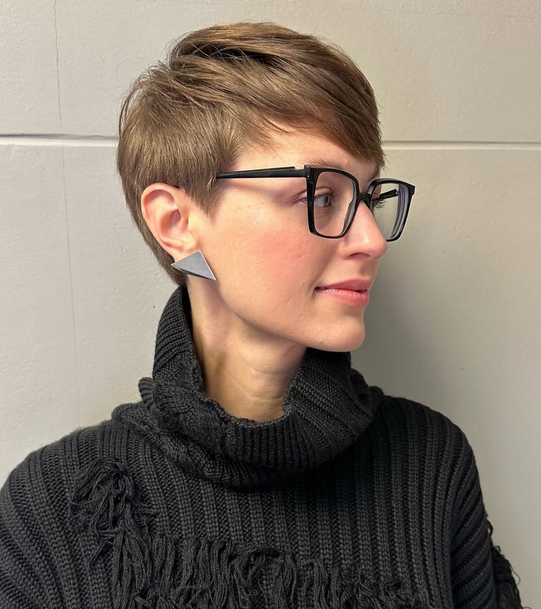 Edgy Textured Pixie With Tousled Crown