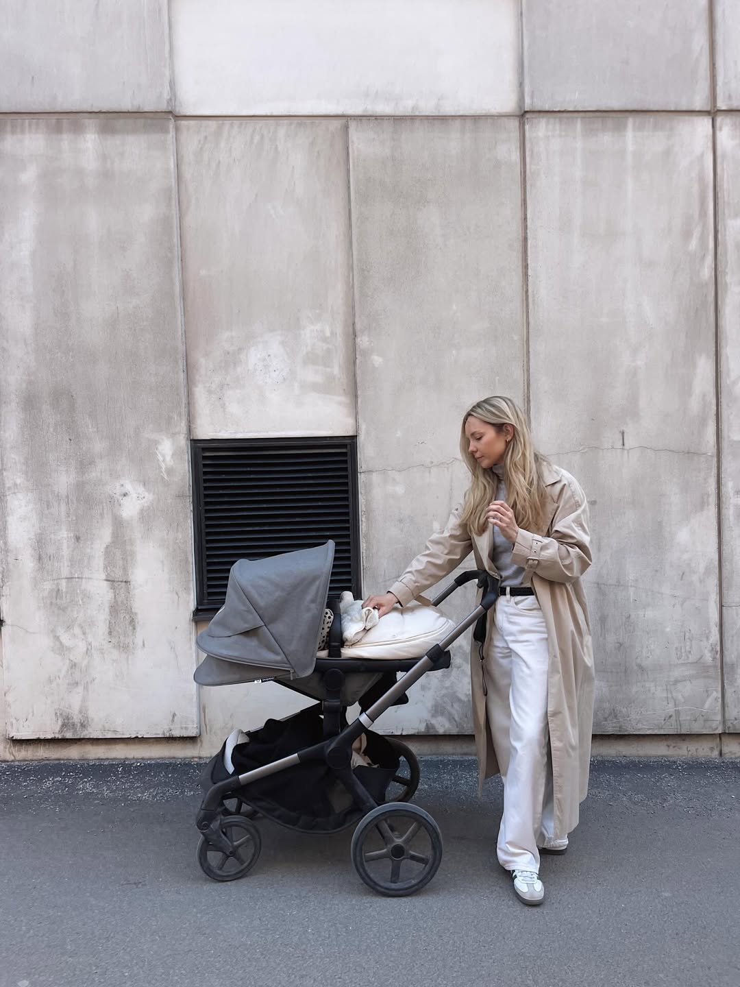 Effortless Beige Trench Over White Wide-Leg Pants