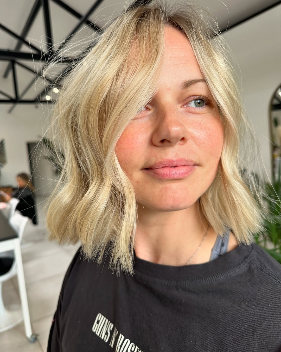 Effortless Textured Blonde Bob With Face Framing Pieces