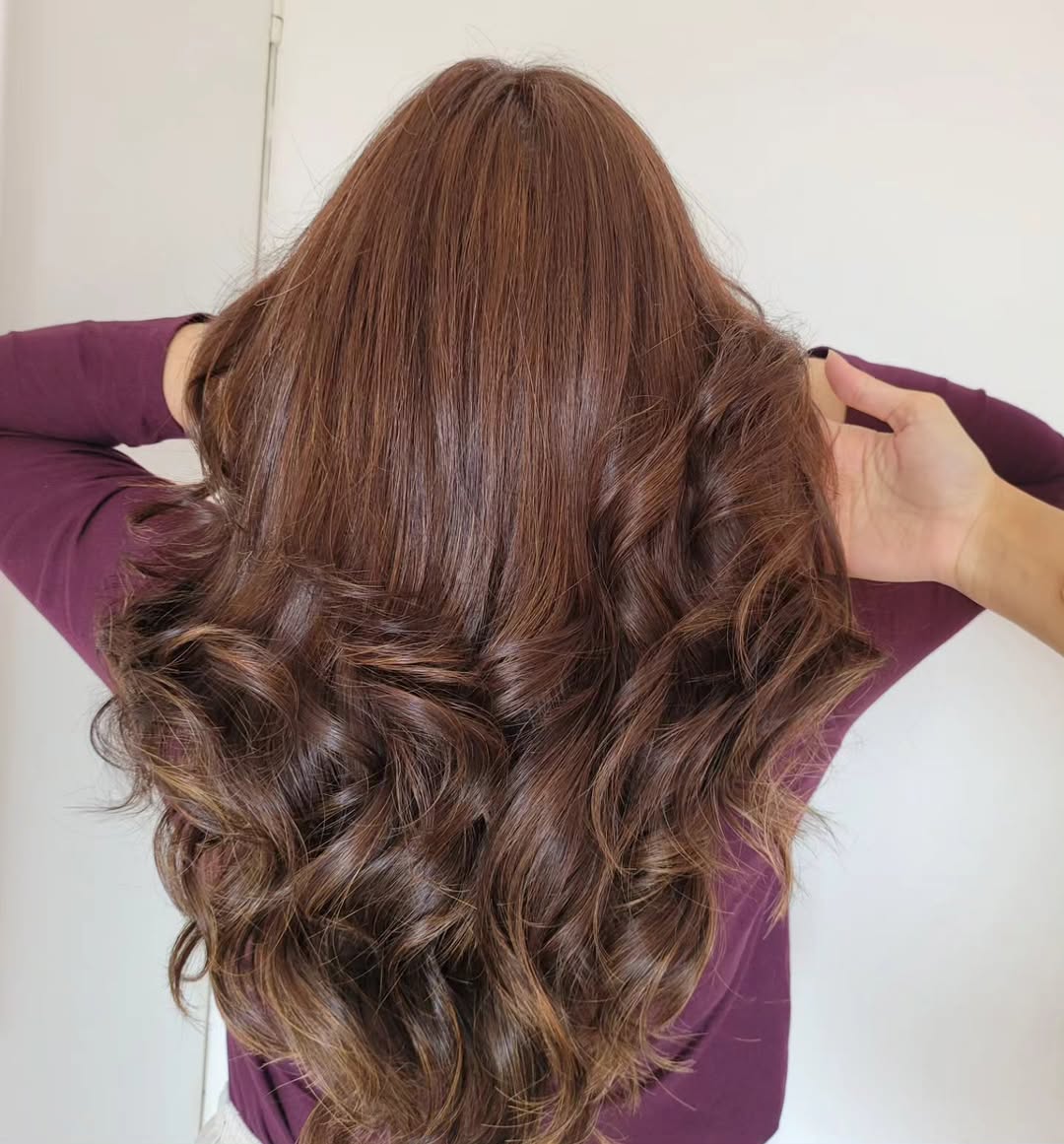 Glamorous Honey Brown Layered Waves