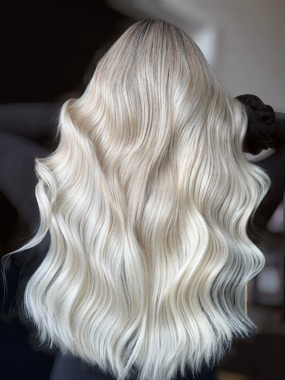 Glamorous Platinum Blonde Waves With Shadow Root