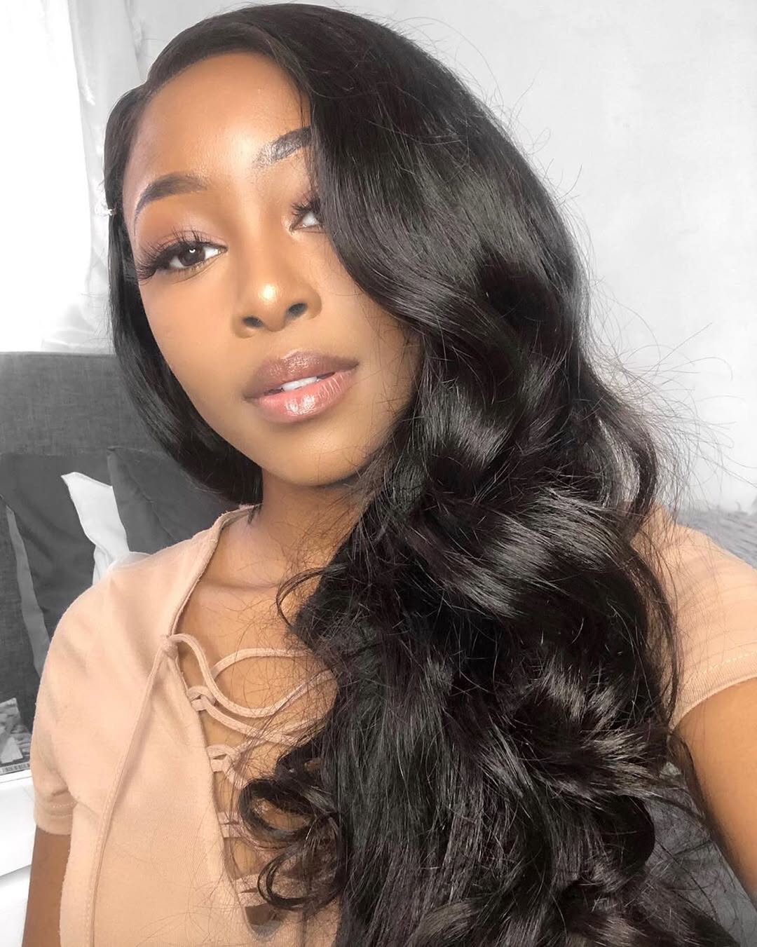 Glamorous Wavy Jet Black Length