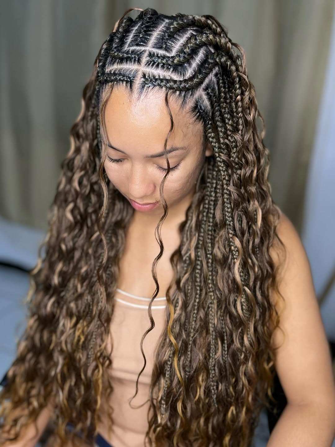 Gorgeous Fulani Braids With Highlighted Wavy Extensions
