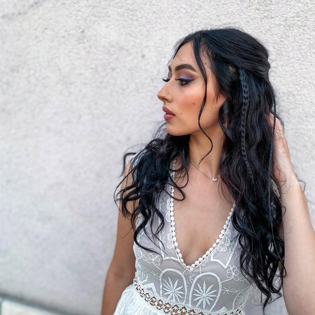 Half-Up Braided Waves With Face-Framing Tendrils
