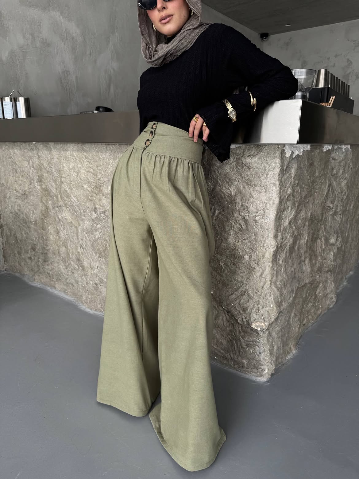 High-Waisted Wide Leg Trousers With Black Knit