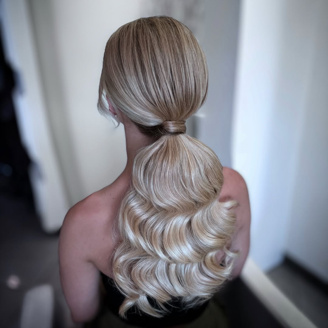 Hollywood Waves Ponytail With Golden Blonde Highlights