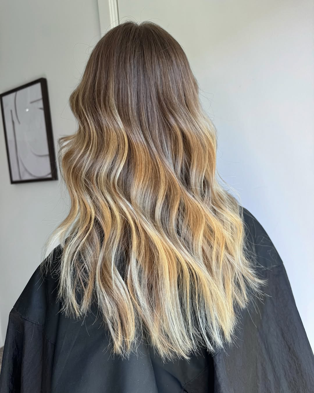 Honey Blonde Lived-In Waves With Shadow Root
